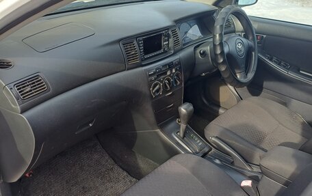 Toyota Corolla, 2003 год, 700 000 рублей, 10 фотография