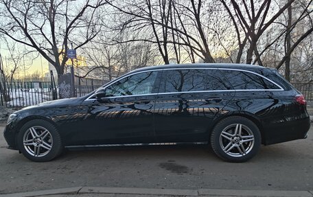 Mercedes-Benz E-Класс, 2021 год, 3 395 000 рублей, 10 фотография