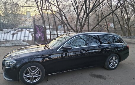 Mercedes-Benz E-Класс, 2021 год, 3 395 000 рублей, 4 фотография