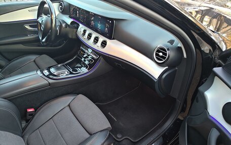 Mercedes-Benz E-Класс, 2021 год, 3 395 000 рублей, 15 фотография