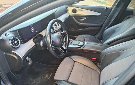 Mercedes-Benz E-Класс, 2021 год, 3 395 000 рублей, 31 фотография