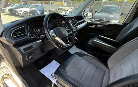 Volkswagen Multivan T6 рестайлинг, 2022 год, 4 700 000 рублей, 9 фотография