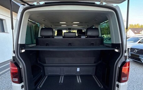 Volkswagen Multivan T6 рестайлинг, 2022 год, 4 700 000 рублей, 11 фотография