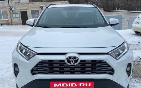 Toyota RAV4, 2019 год, 3 400 000 рублей, 7 фотография
