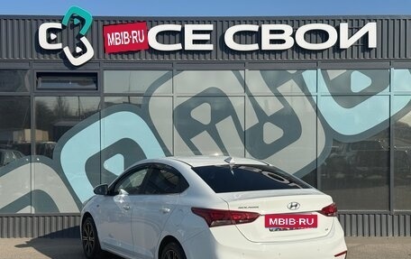 Hyundai Solaris II рестайлинг, 2017 год, 1 050 000 рублей, 3 фотография