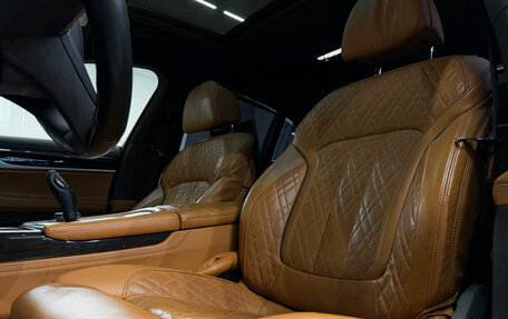 BMW 7 серия, 2021 год, 5 900 000 рублей, 17 фотография