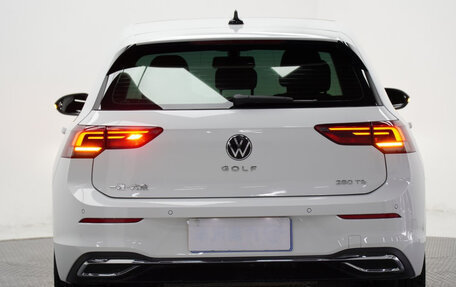 Volkswagen Golf VIII, 2022 год, 1 675 000 рублей, 5 фотография