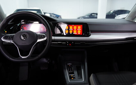 Volkswagen Golf VIII, 2022 год, 1 675 000 рублей, 7 фотография