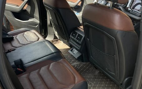 Volkswagen Touareg III, 2019 год, 4 340 000 рублей, 7 фотография