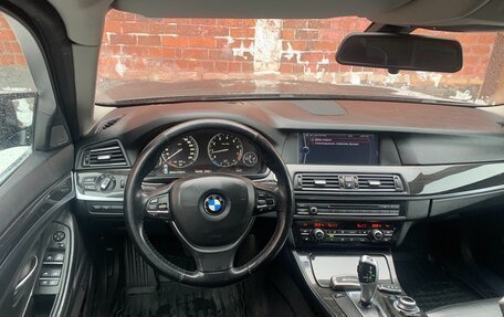 BMW 5 серия, 2010 год, 2 500 000 рублей, 34 фотография