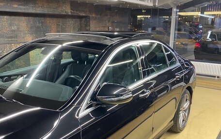Mercedes-Benz E-Класс, 2018 год, 3 300 000 рублей, 2 фотография
