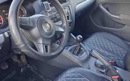 Volkswagen Jetta VI, 2012 год, 1 200 000 рублей, 5 фотография