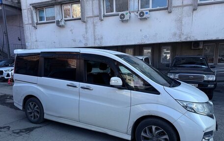 Honda Stepwgn IV, 2016 год, 1 600 000 рублей, 3 фотография