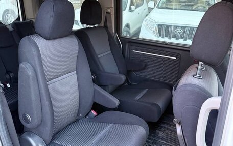 Honda Stepwgn IV, 2016 год, 1 600 000 рублей, 14 фотография