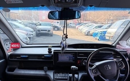 Honda Stepwgn IV, 2016 год, 1 600 000 рублей, 11 фотография