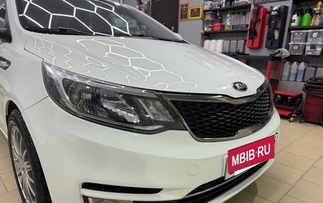 KIA Rio III рестайлинг, 2015 год, 1 170 000 рублей, 24 фотография