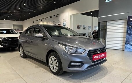 Hyundai Solaris II рестайлинг, 2017 год, 985 000 рублей, 3 фотография