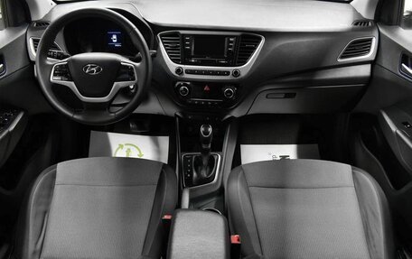 Hyundai Solaris II рестайлинг, 2018 год, 895 000 рублей, 10 фотография