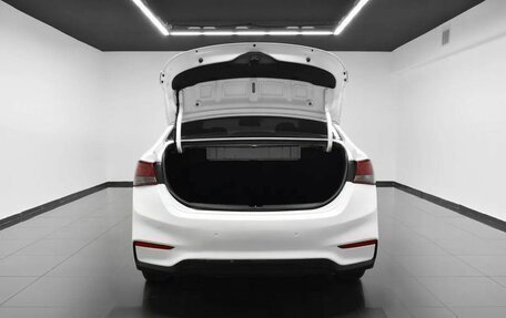 Hyundai Solaris II рестайлинг, 2018 год, 895 000 рублей, 7 фотография