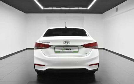 Hyundai Solaris II рестайлинг, 2018 год, 895 000 рублей, 4 фотография