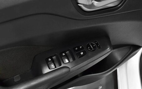 Hyundai Solaris II рестайлинг, 2018 год, 895 000 рублей, 17 фотография