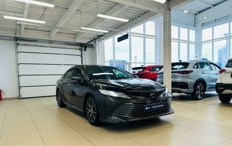 Toyota Camry, 2019 год, 3 149 900 рублей, 8 фотография