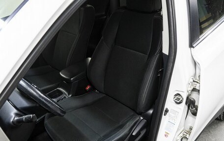 Toyota RAV4, 2014 год, 1 880 000 рублей, 13 фотография