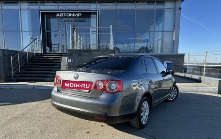 Volkswagen Jetta VI, 2009 год, 695 000 рублей, 5 фотография