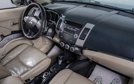 Mitsubishi Outlander III рестайлинг 3, 2007 год, 1 239 000 рублей, 14 фотография