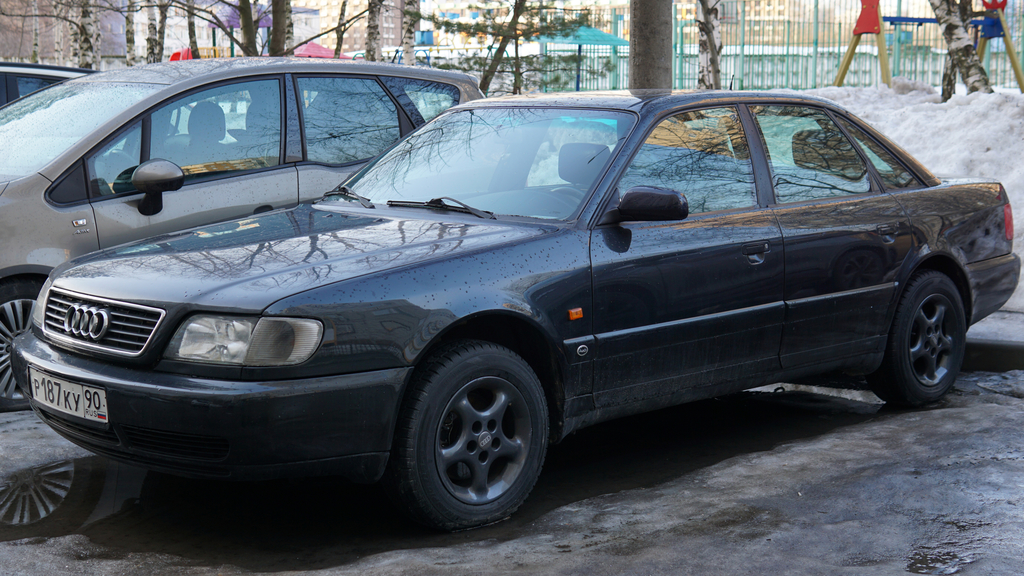 Audi A6 C4, 1995 год, 450 000 рублей, 2 фотография
