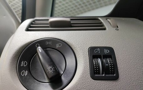 Volkswagen Pointer, 2004 год, 400 000 рублей, 18 фотография