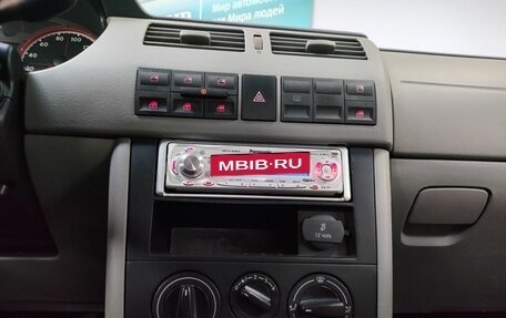 Volkswagen Pointer, 2004 год, 400 000 рублей, 17 фотография