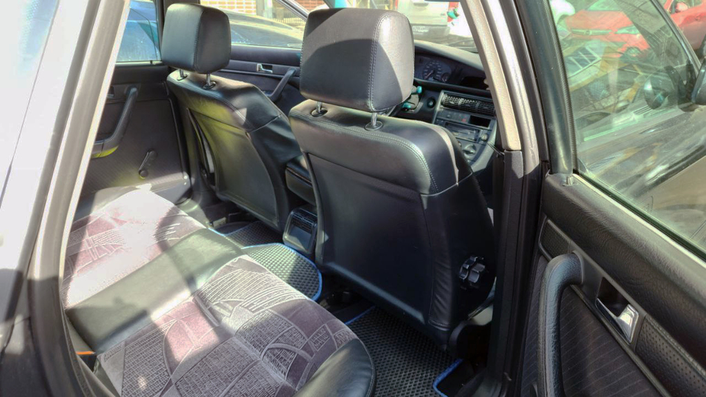 Audi A6 C4, 1995 год, 450 000 рублей, 12 фотография