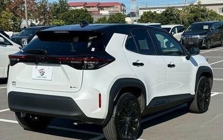 Toyota Yaris Cross, 2022 год, 1 580 000 рублей, 4 фотография