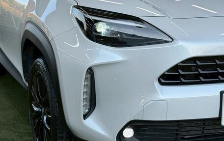 Toyota Yaris Cross, 2022 год, 1 580 000 рублей, 5 фотография