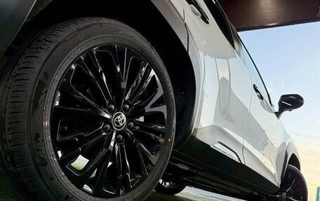 Toyota Yaris Cross, 2022 год, 1 580 000 рублей, 11 фотография