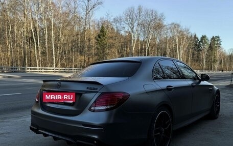 Mercedes-Benz E-Класс AMG, 2017 год, 7 400 000 рублей, 4 фотография