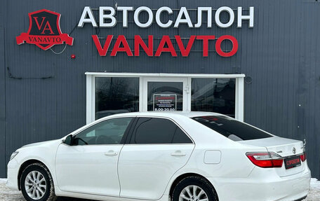 Toyota Camry, 2016 год, 1 810 000 рублей, 6 фотография