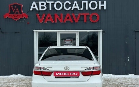 Toyota Camry, 2016 год, 1 810 000 рублей, 7 фотография