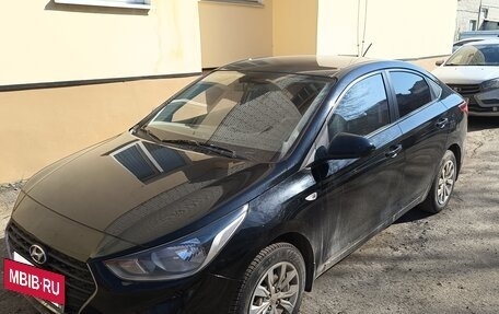 Hyundai Solaris II рестайлинг, 2018 год, 1 150 000 рублей, 2 фотография