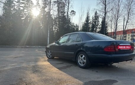 Mercedes-Benz E-Класс, 1998 год, 368 000 рублей, 9 фотография