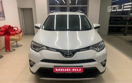 Toyota RAV4, 2018 год, 2 600 500 рублей, 2 фотография