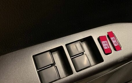 Toyota RAV4, 2018 год, 2 600 500 рублей, 15 фотография