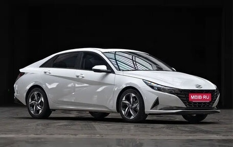 Hyundai Elantra, 2022 год, 1 150 000 рублей, 3 фотография