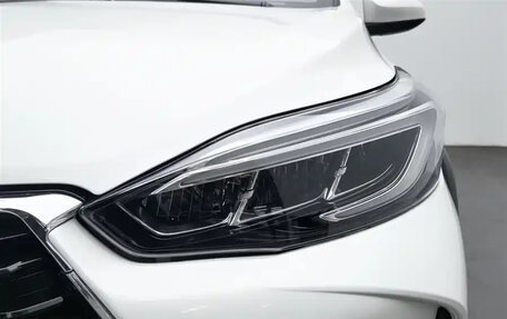 Toyota Yaris XP150 рестайлинг, 2022 год, 1 030 000 рублей, 7 фотография