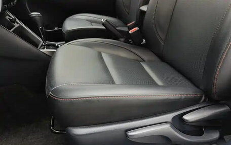 Toyota Yaris XP150 рестайлинг, 2022 год, 1 030 000 рублей, 20 фотография