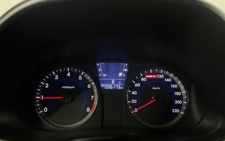 Hyundai Solaris II рестайлинг, 2012 год, 650 000 рублей, 17 фотография