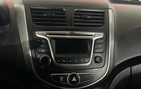 Hyundai Solaris II рестайлинг, 2012 год, 650 000 рублей, 20 фотография