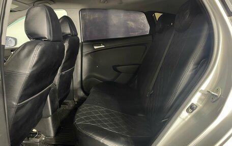 Hyundai Solaris II рестайлинг, 2012 год, 650 000 рублей, 23 фотография