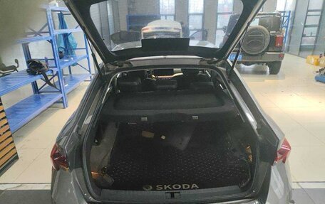 Skoda Octavia IV, 2021 год, 1 990 000 рублей, 12 фотография